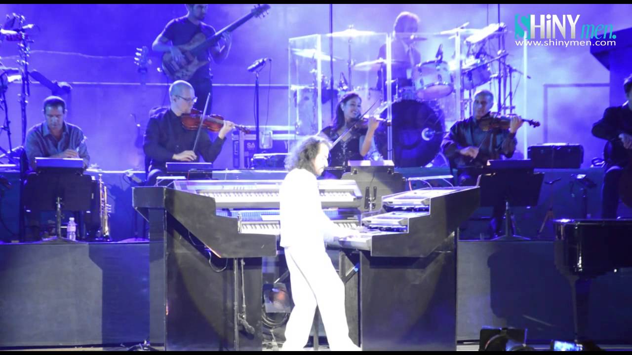 Shinymen.com - Yanni Au Festival International De Carthage 2014