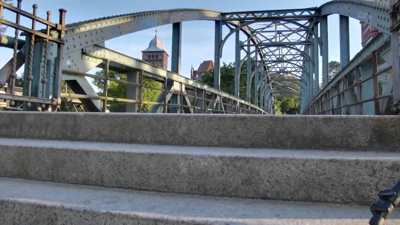 Holstentor of Cards (L&uuml;beck w/ House of Cards theme)