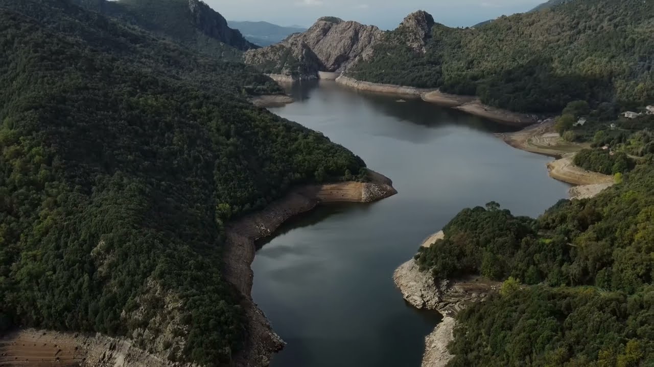Korsika aus der Luft. Drohnenaufnahmen in 4K.