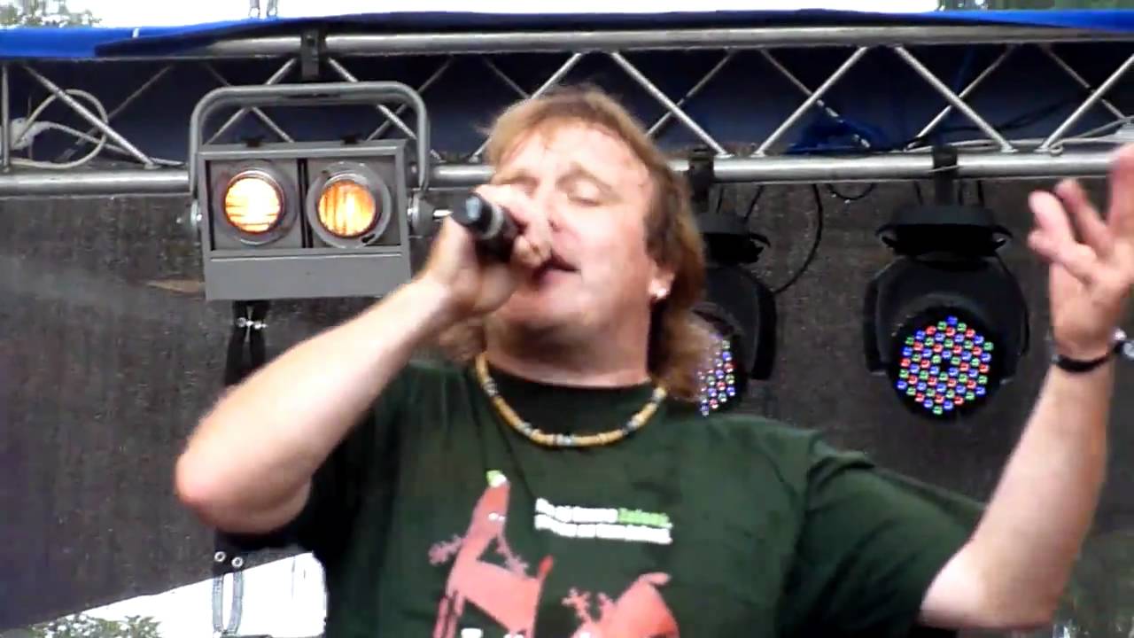 Zvláštňý škola - Czech rock block - Modrobílá