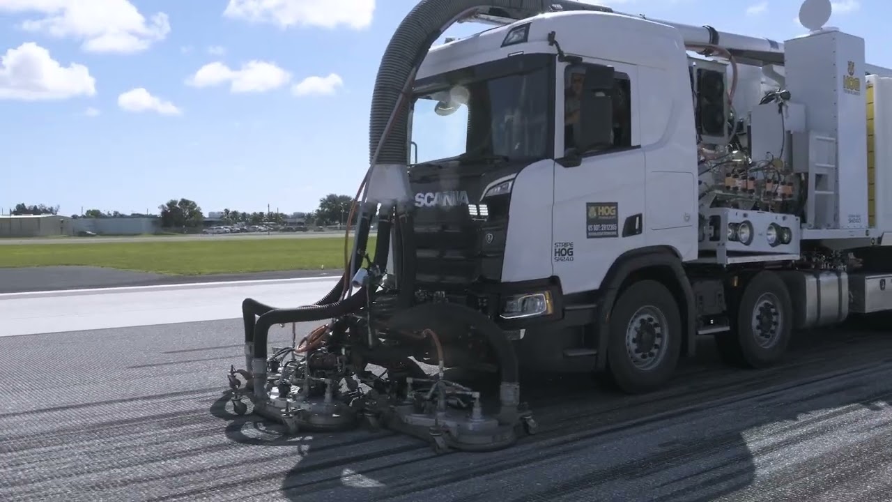 SH24 triple head triple spray bar on runway