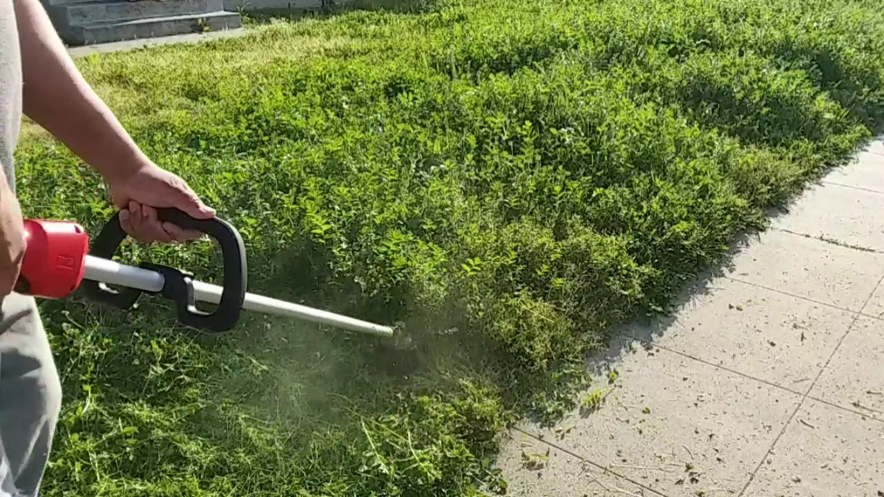 Milwaukee Tool 2725-20 Fuel String Trimmer - Dewalt 20vMax String Trimmer Comparison.
