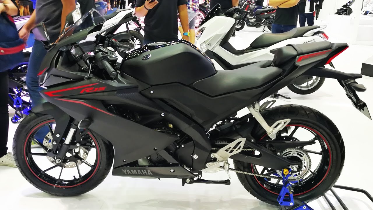 All new Yamaha R15 2017 black