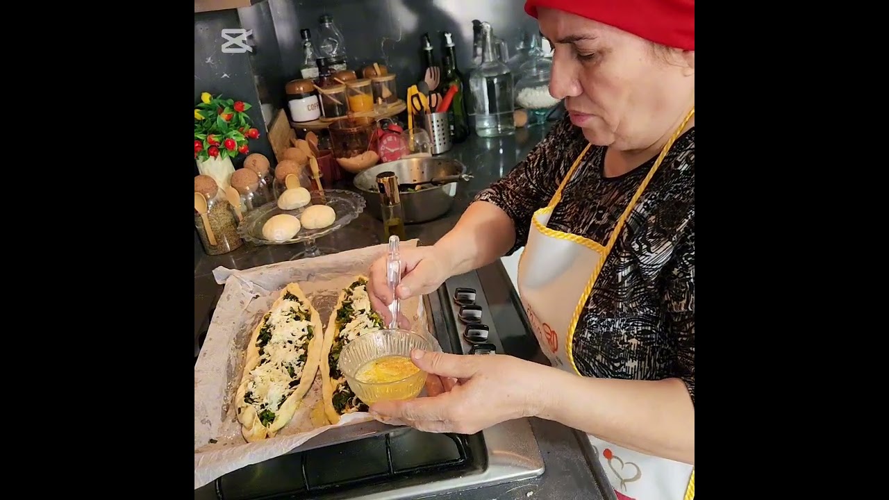 Ispanaklı Karışık pide