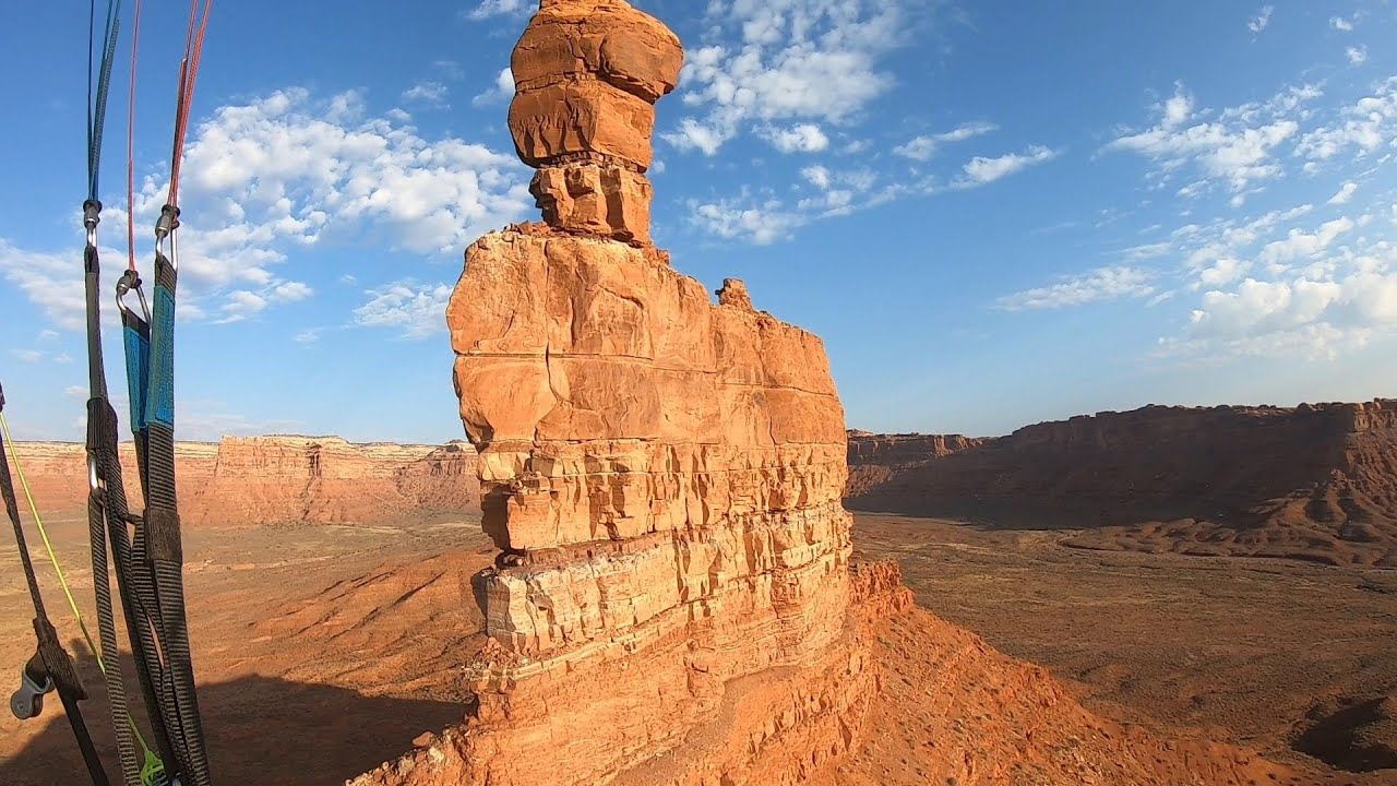 Willis flying Powered Paraglider (PPG) in Valley of The Gods in Utah by Roy Dawson video