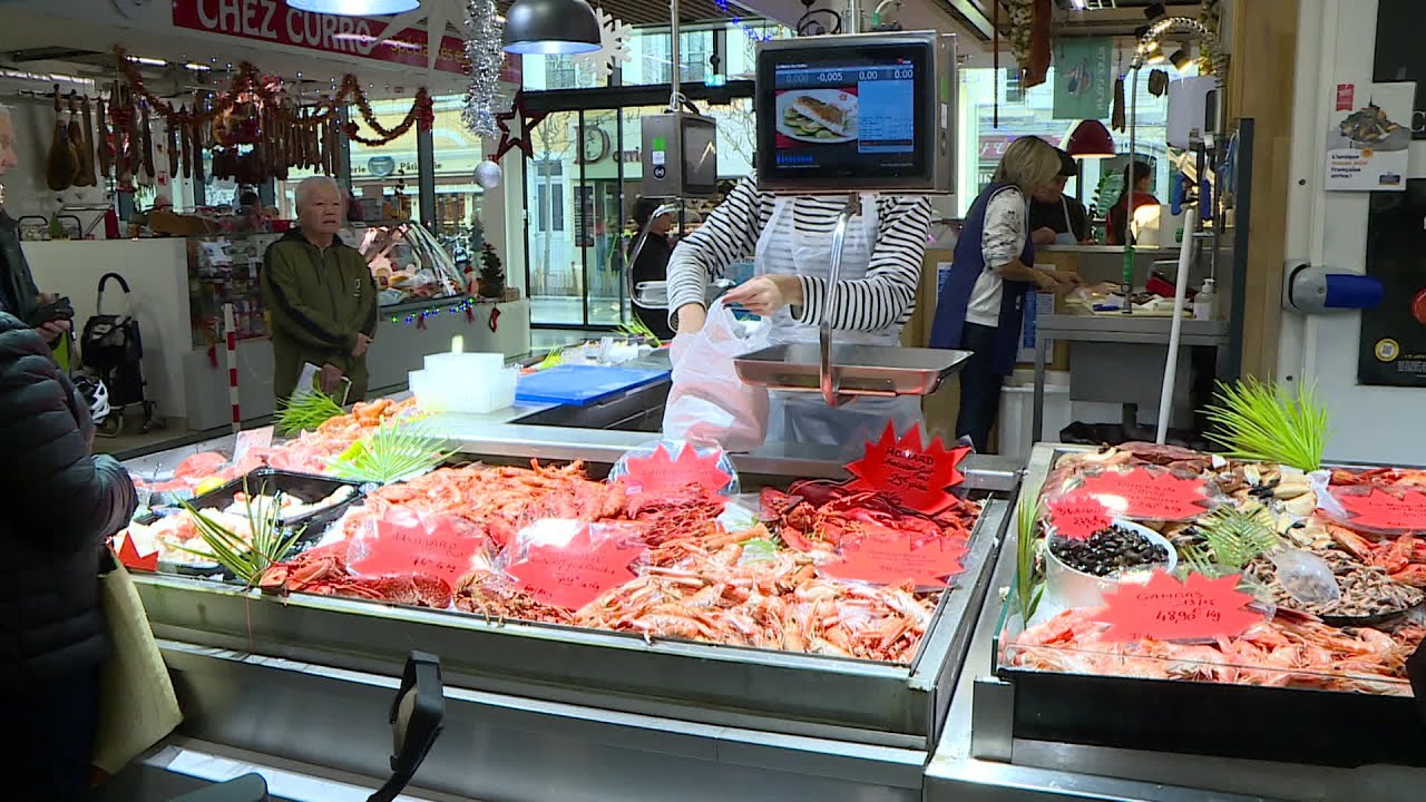 Pau : les repas de fête commencent aux halles