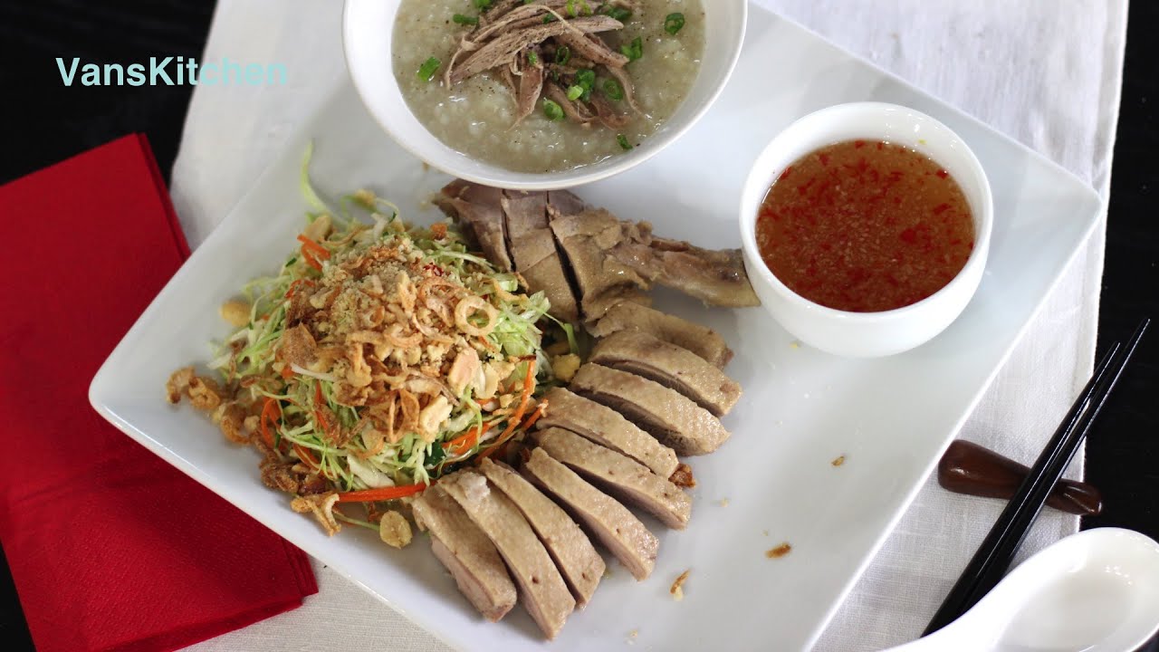 Vietnamese duck congee and cabbage salad (Cháo vịt và Gỏi vịt)