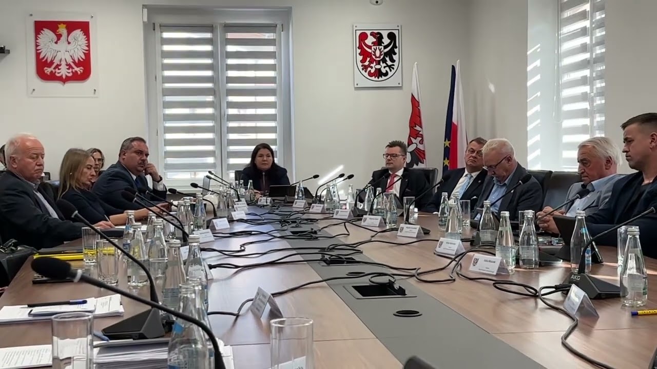 Bustowski na Sesji Rady Powiatu wraz z Jackiem Kostrzewą obalają kłamstwa Starosty. Posłuchajcie‼️‼️