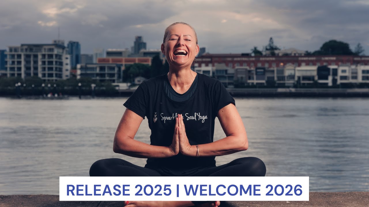 Release 2025 & Welcome 2026 | 19-Minute Yoga Flow
