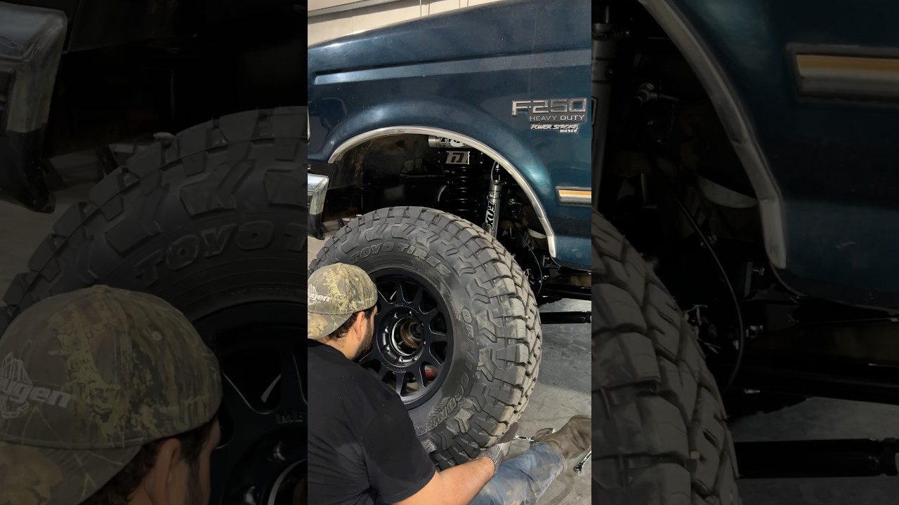 37s with our 4-7&rdquo; 05+ axle swap kit #bdd #obsford #powerstroke #smallbusiness #obs