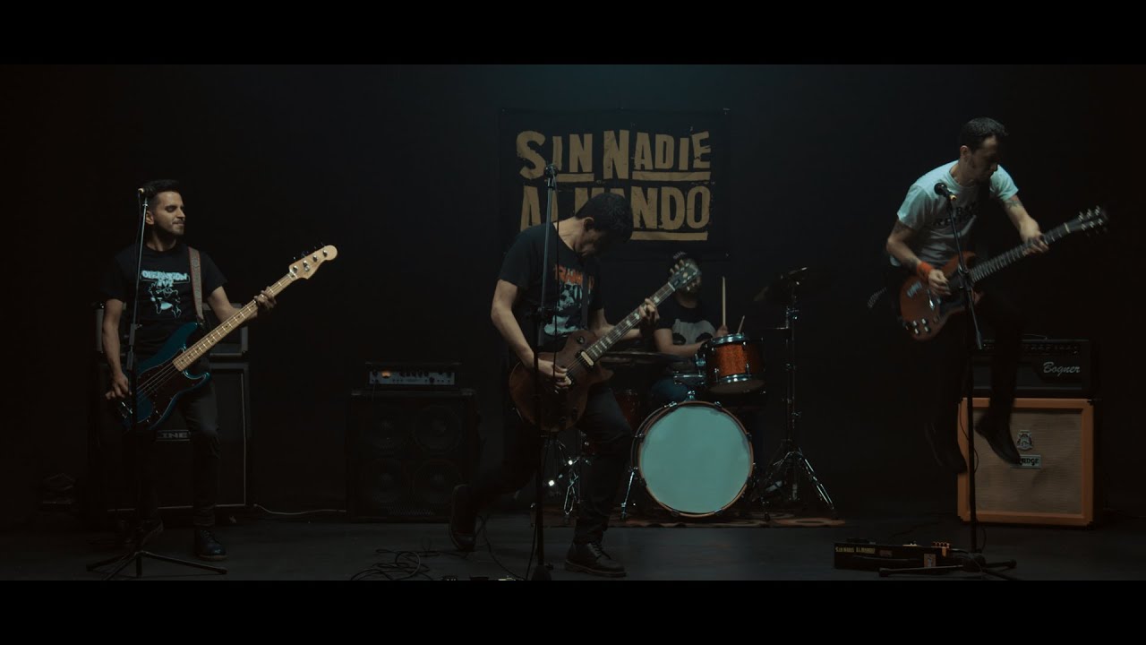 Sin Nadie Al Mando - Tradición Política: ¡Corrupción Política! (Video Oficial)