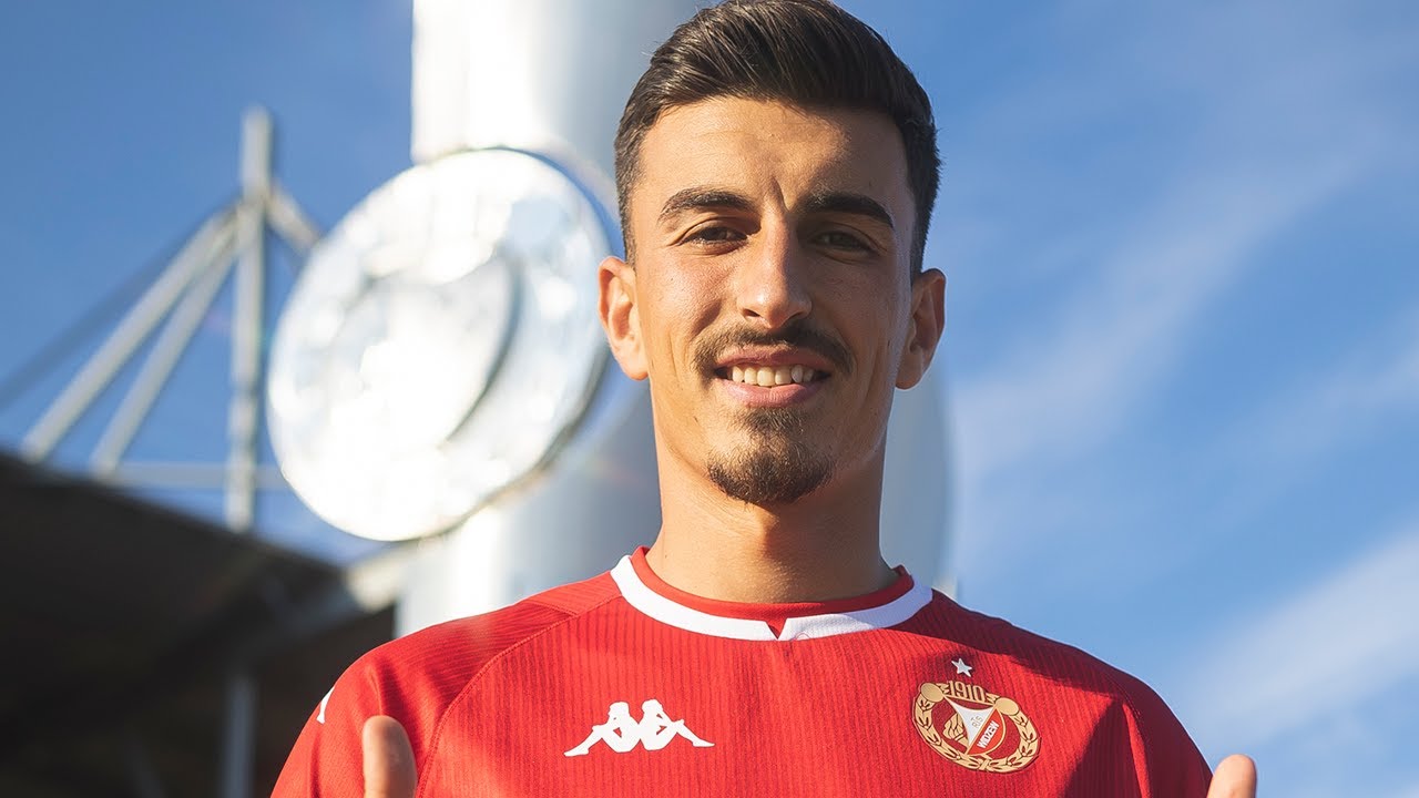Julian Shehu nowym piłkarzem Widzewa Ł&oacute;dź