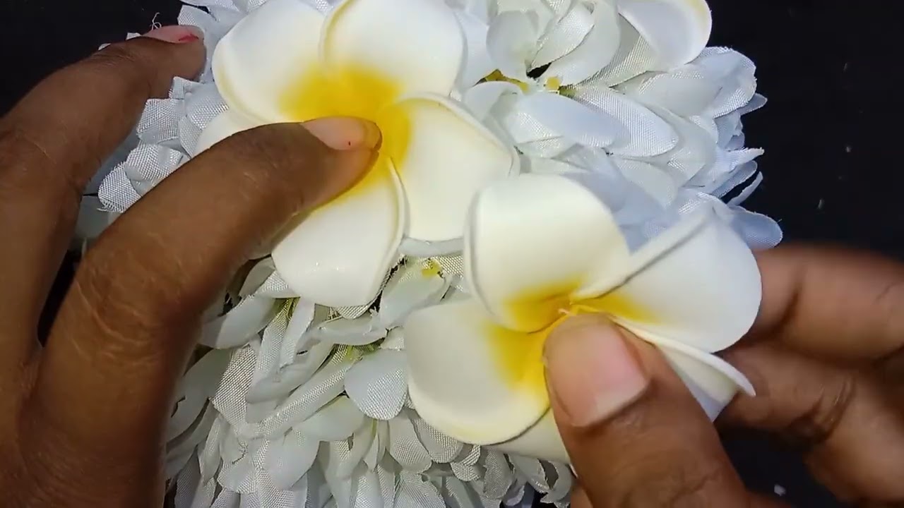 খুব সুন্দর একটা কাঠগোলাপ খোঁপা তৈরির সহজ পদ্ধতি।।আপনিও দ্রুত তৈরি করে নিতে পারবেন