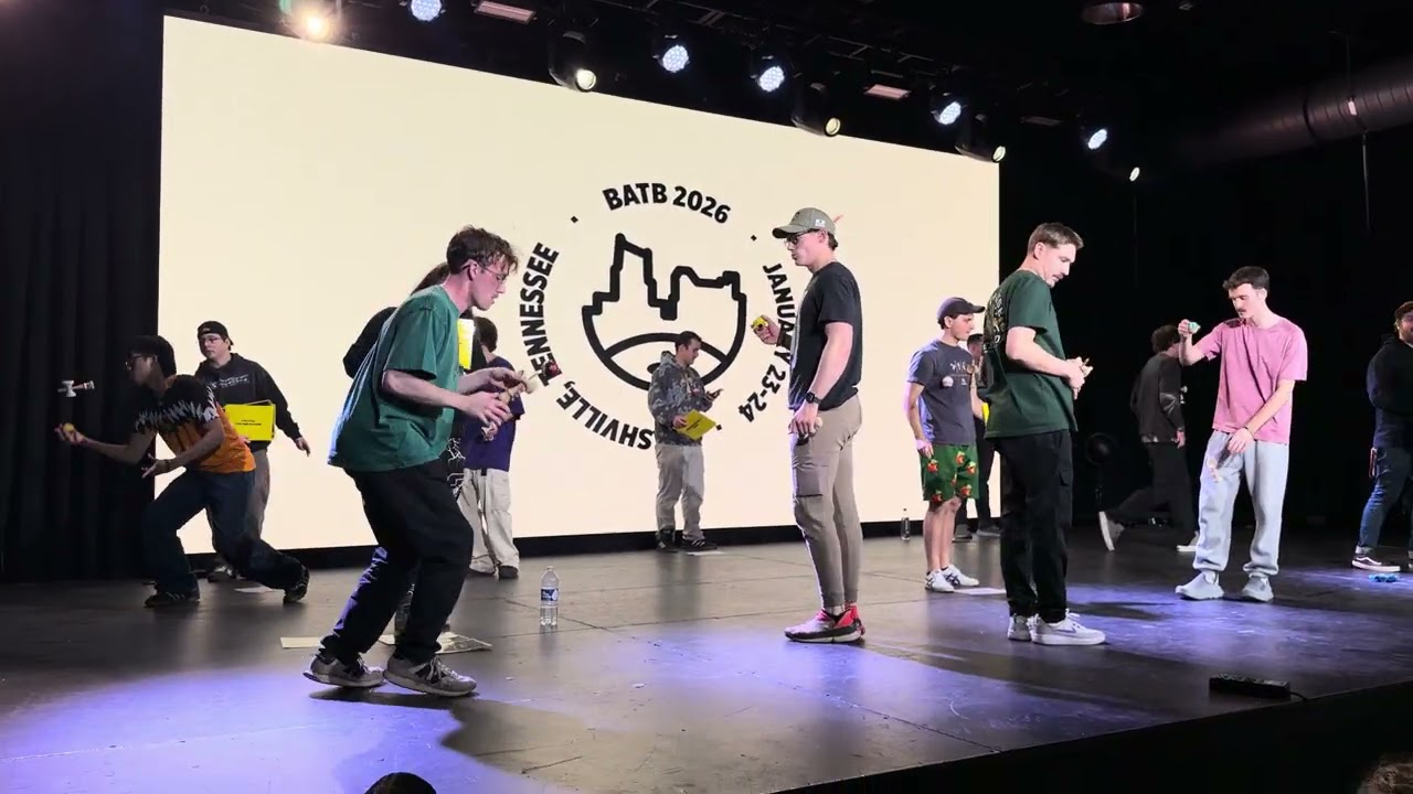 You can see what a pro-level kendama competition looks like!