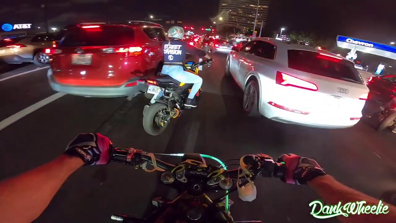 Police Chase Us All Night In Texas!