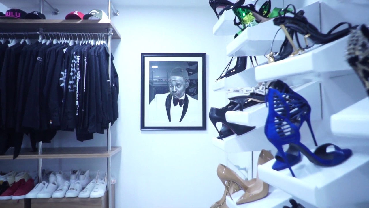 AY COMEDIAN NEW MANSION