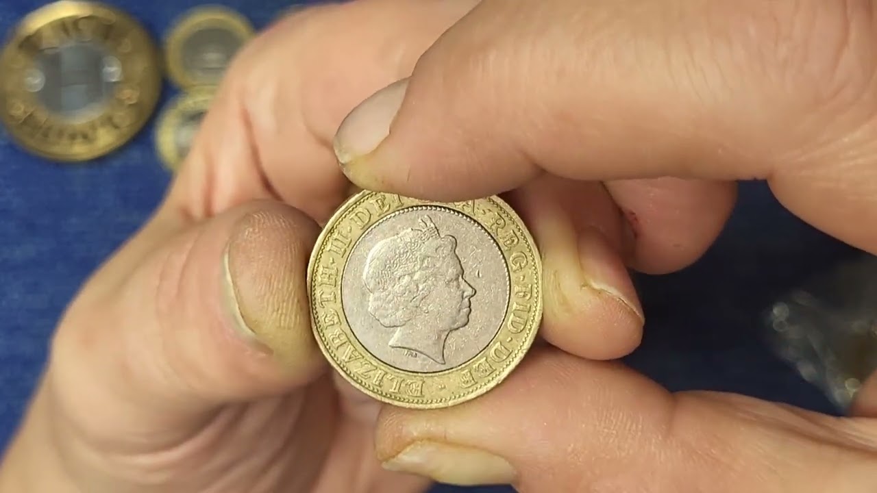 £2 Coin Hunt, Book 8, Episode 31. Seeing Double.