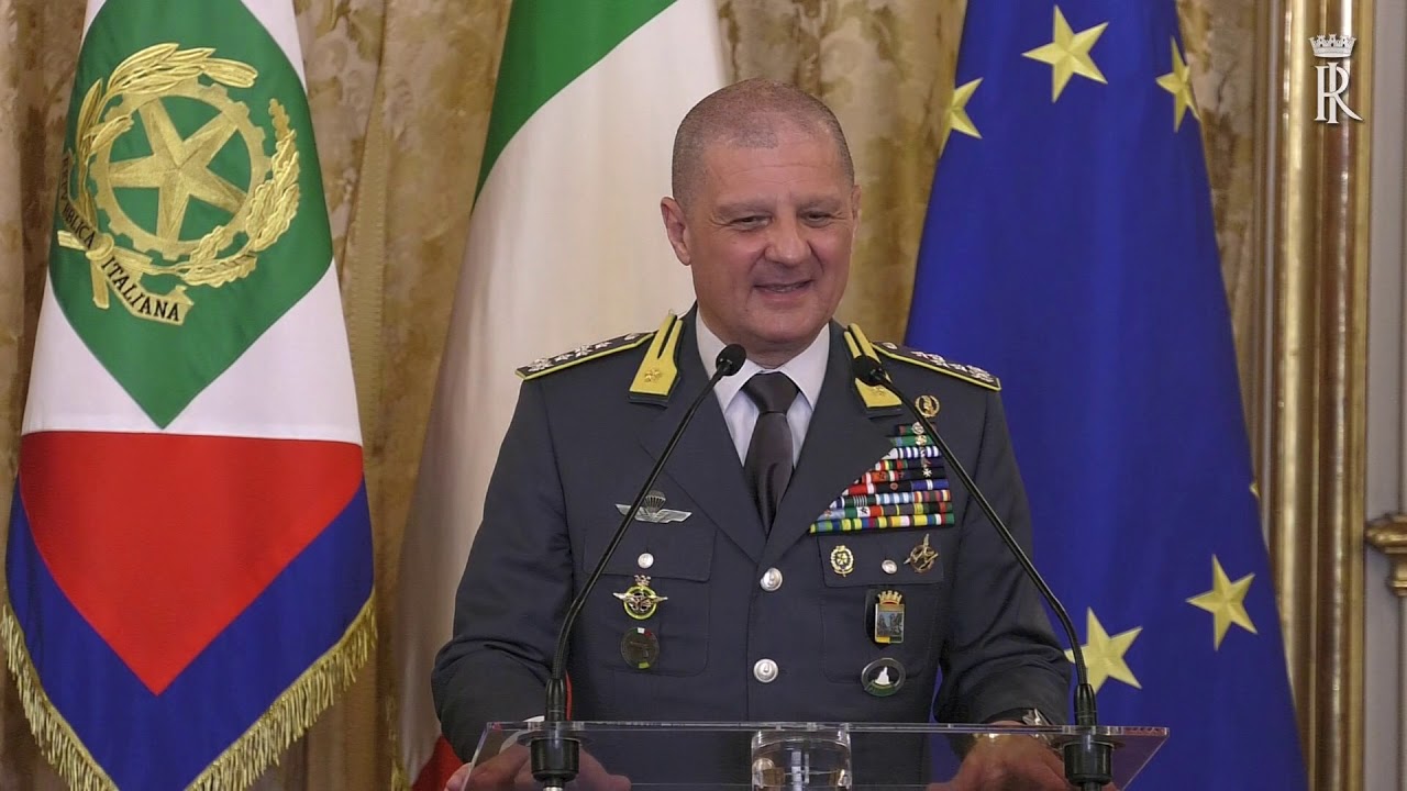 Mattarella incontra una rappresentanza del corpo della Guardia di Finanza