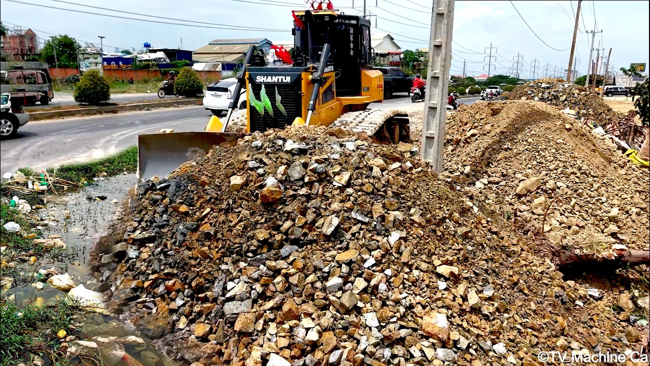 Massive NEW Rock Landfilling Drain Filling Project & Rock Filling and Roadside Ground Leveling