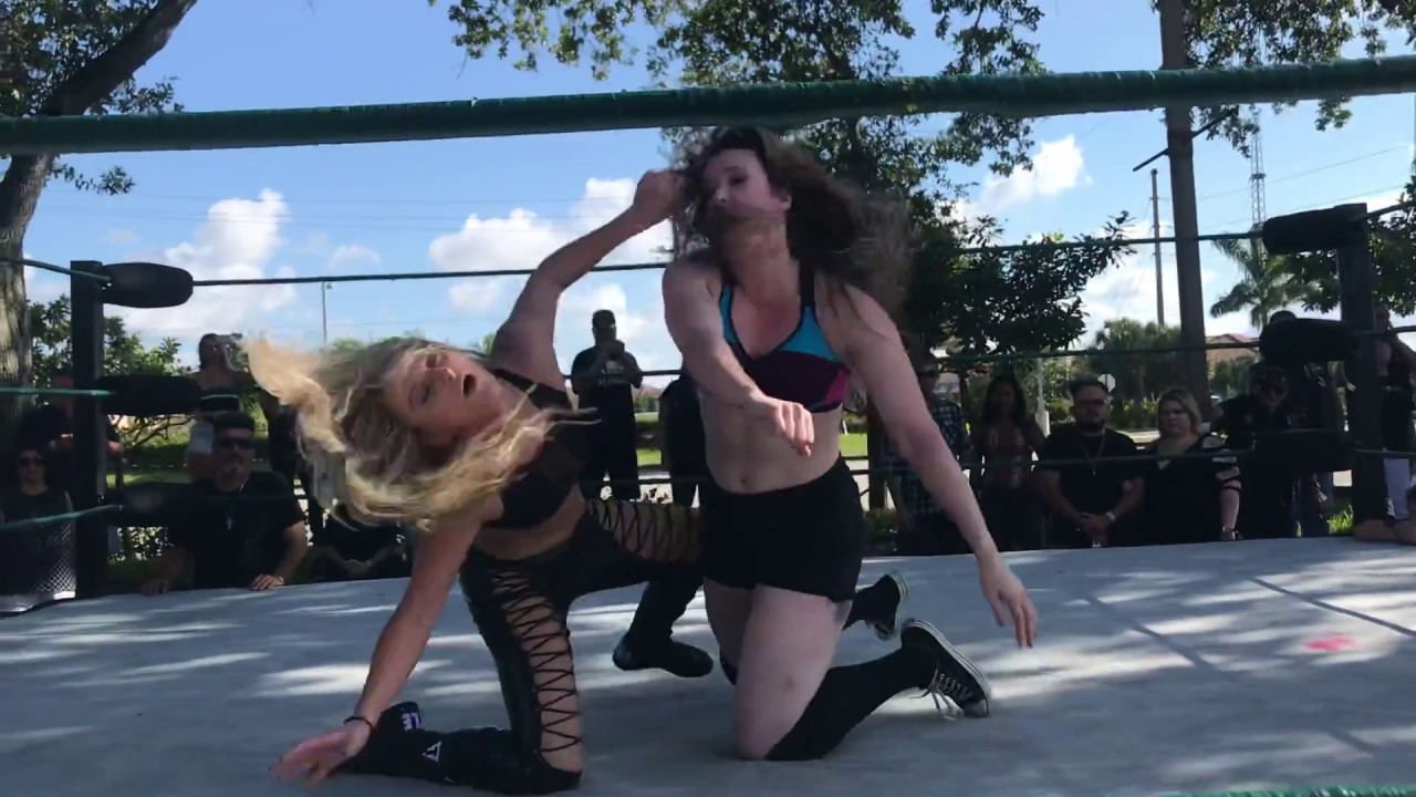 KiLynnn King vs Skyler Moore - Throttle & Slams 9/30/18