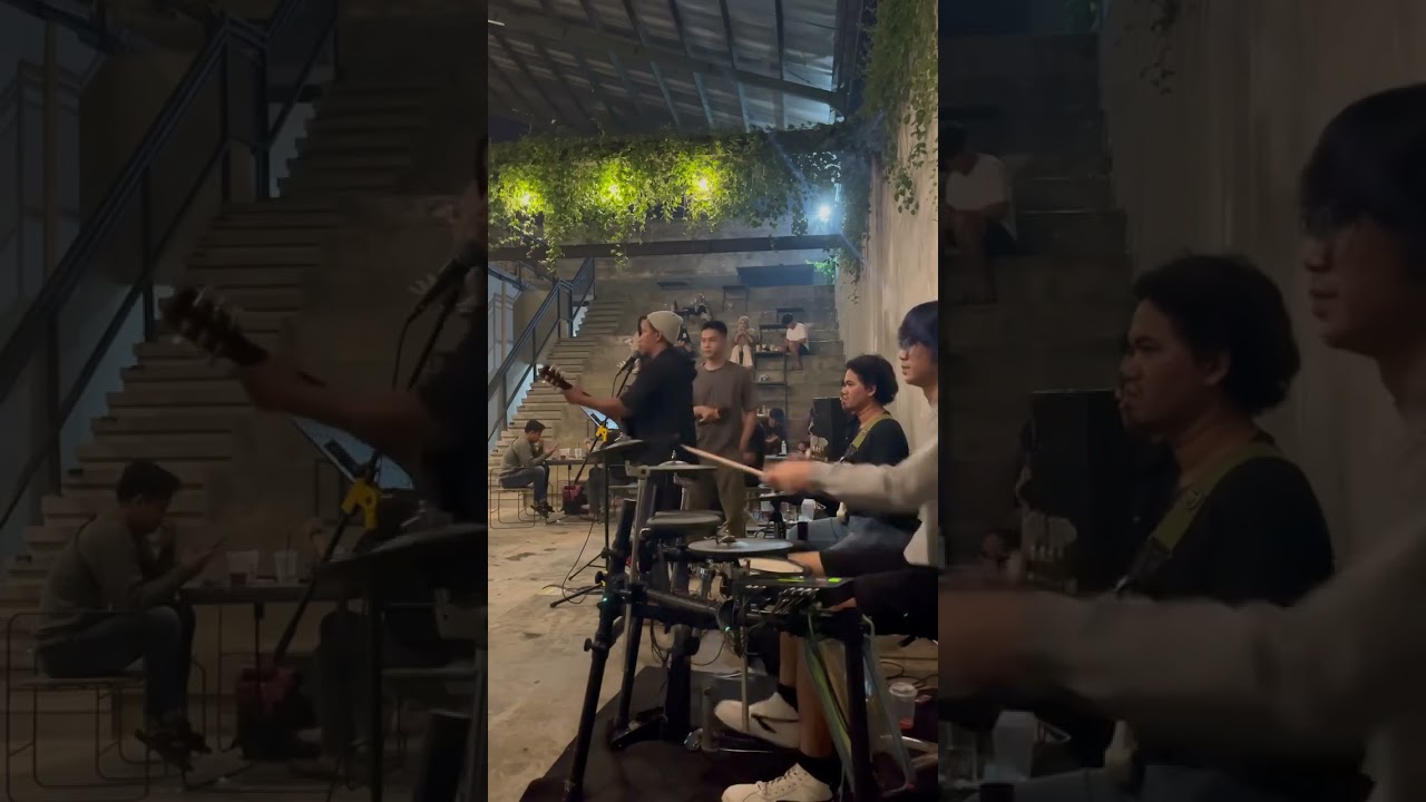 Naff - Tak seindah cinta yang semestinya