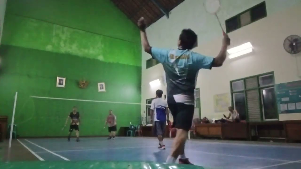 BADMINTON PB BAROKAH. GOR PROMPONG TUGU BATU. PARTAI HIBURAN SERU. 