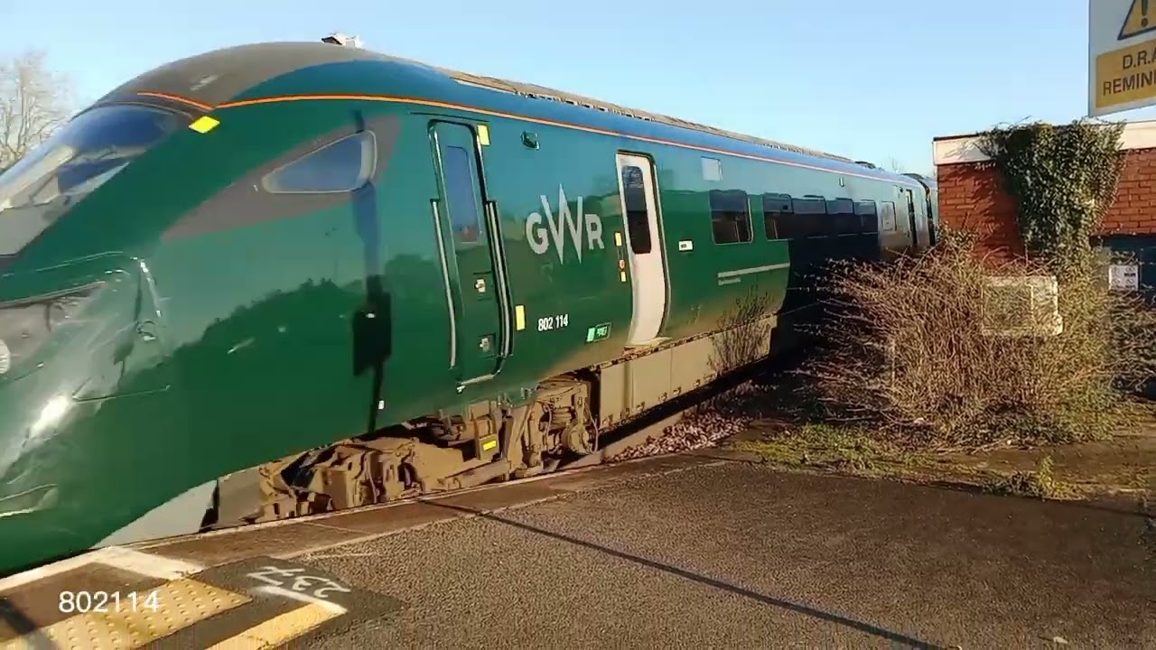 trains at Chippenham and Filton Abbey Wood on the 2/1/25