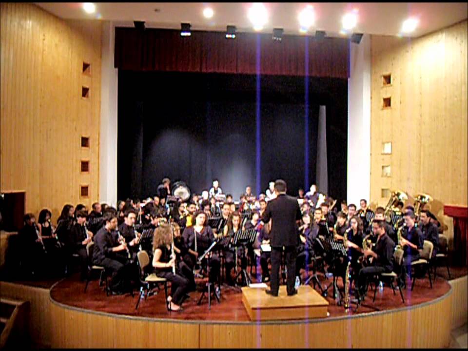 Academia de Artes de Chaves Orquestra de Sopros -I Festive Overture