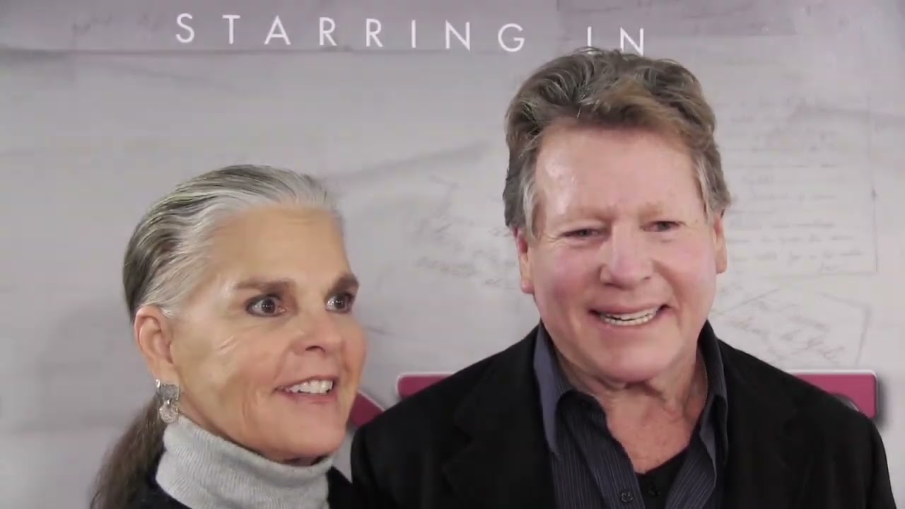Ali MacGraw and Ryan O'Neal Prep to Tour the Country in LOVE LETTERS!