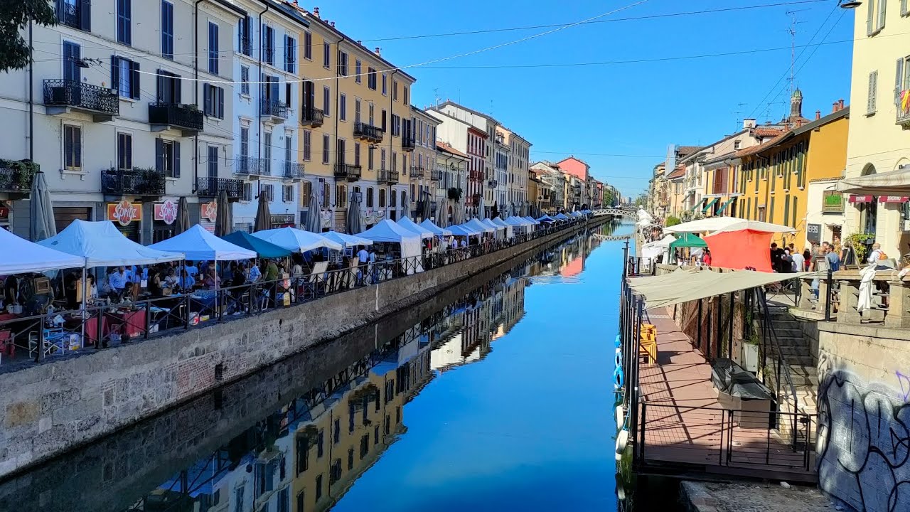 Mercatino dell'usato dei Navigli a Milano 