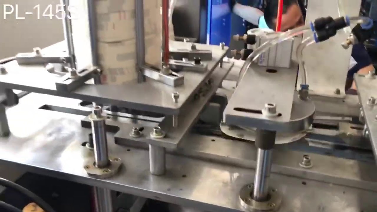 Circle sheet feed single layer stack paper lid machine