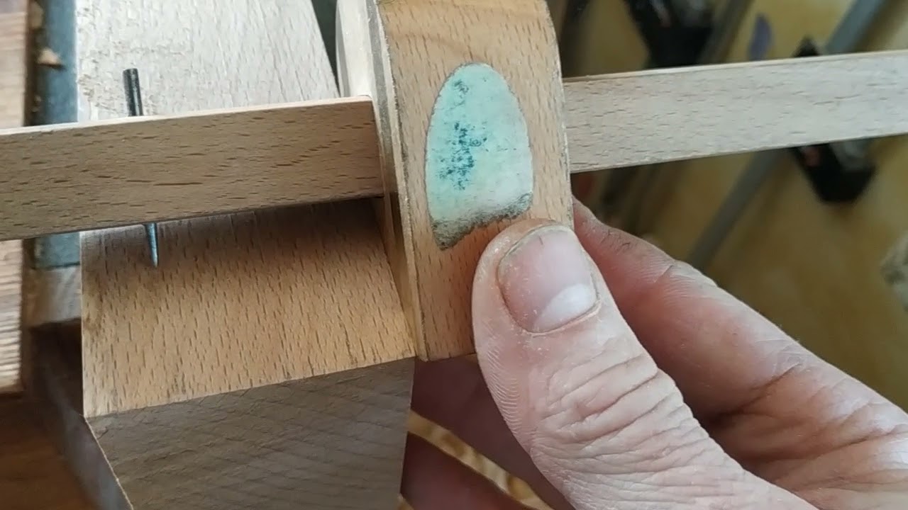 Как держать рейсмус.