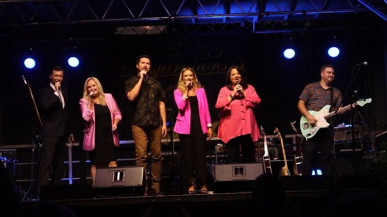 Karen Peck & New River with Wyatt Austin - We Shall Wear A Robe And Crown