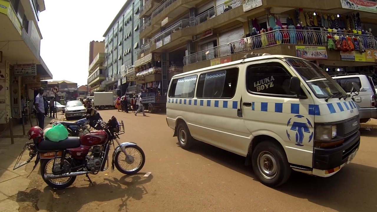 A Long Walk in Kampala, Uganda 2017