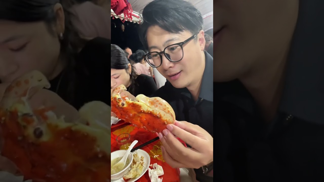 震惊东北女婿的南方农村酒席太壕横了！ 南方的农村酒席太壕横了！龙虾、海参、鲍鱼、帝王蟹吃的比星级酒店的酒席还要好！大棚一