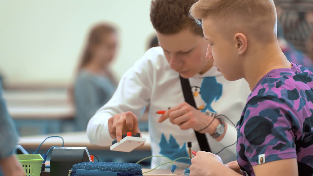 Руководитель программы и команда преподавателей магистратуры 