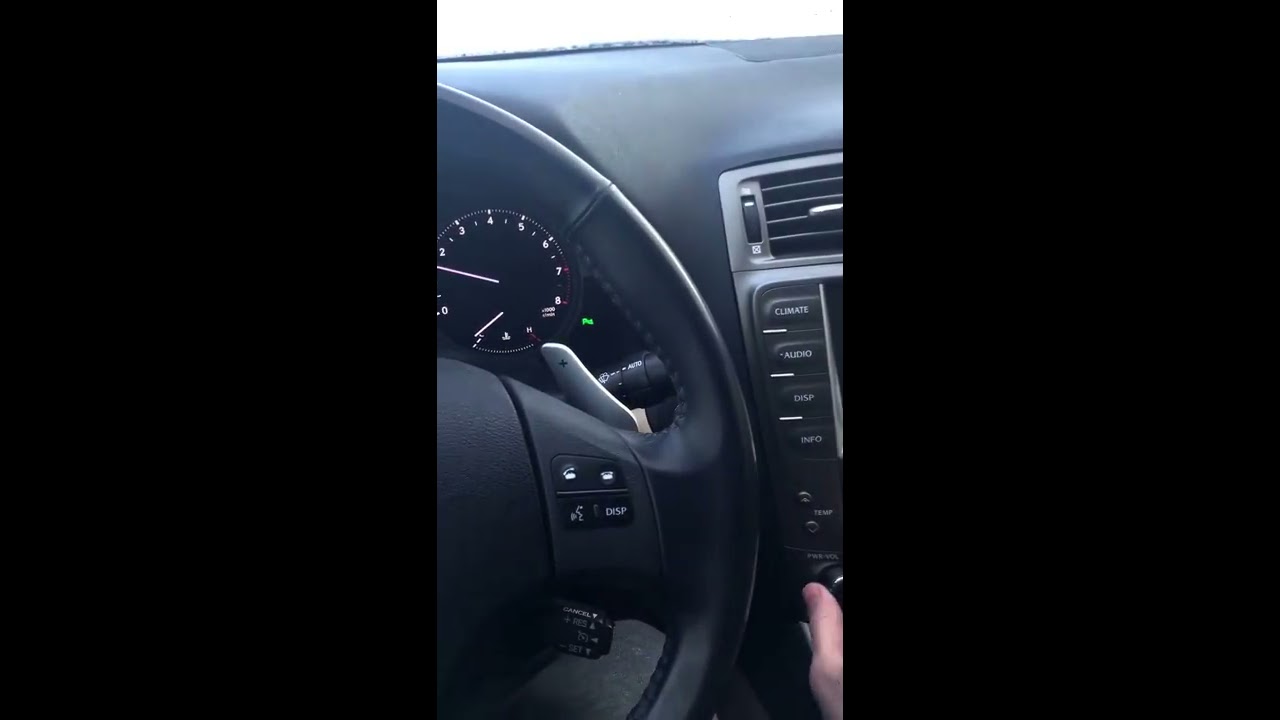Lexus IS250 cold start -17 &ordm;C / 1.4 &ordm;F HD