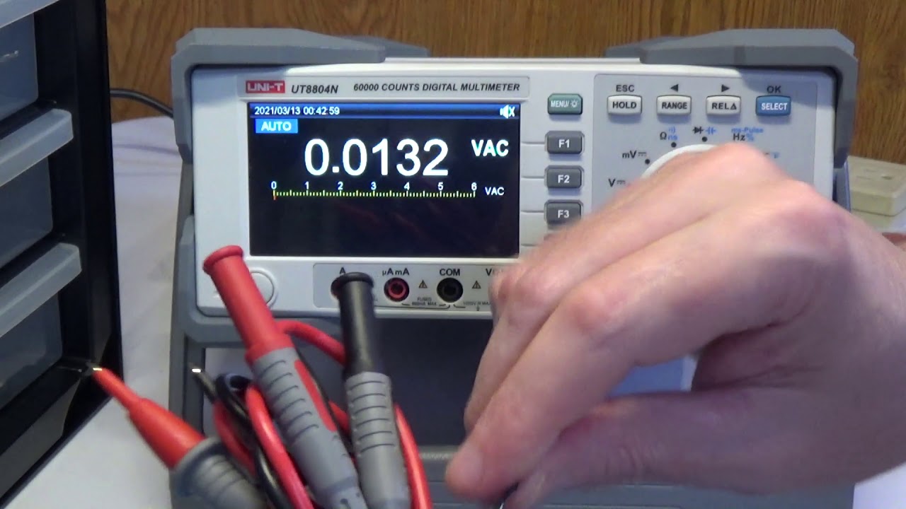 UNI-T UT8804N Bench Multimeter Review and Testing