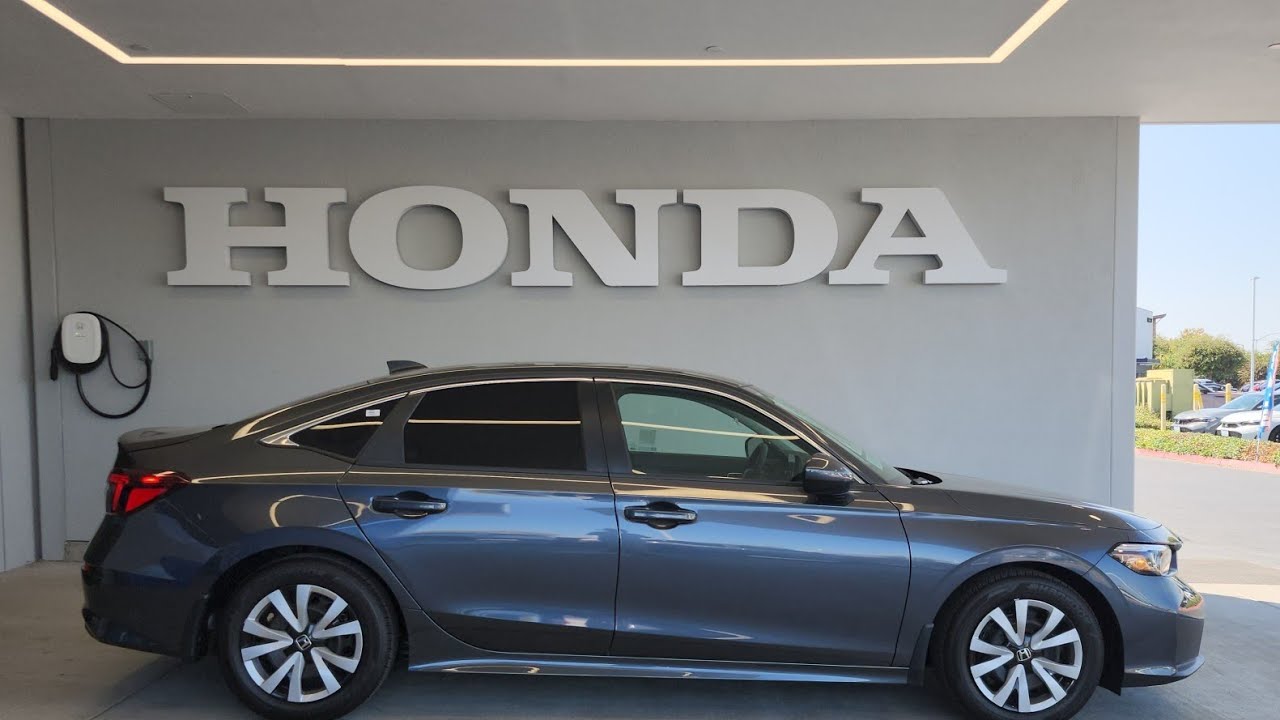 Honda Civic LX Meteorite Gray Metallic 2026 года выпуска