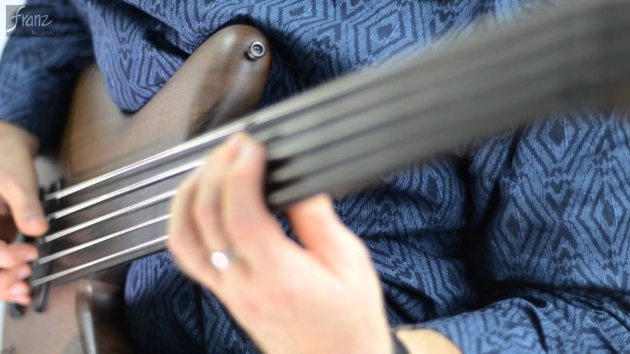 Franz Bassguitars Sirius fretless
