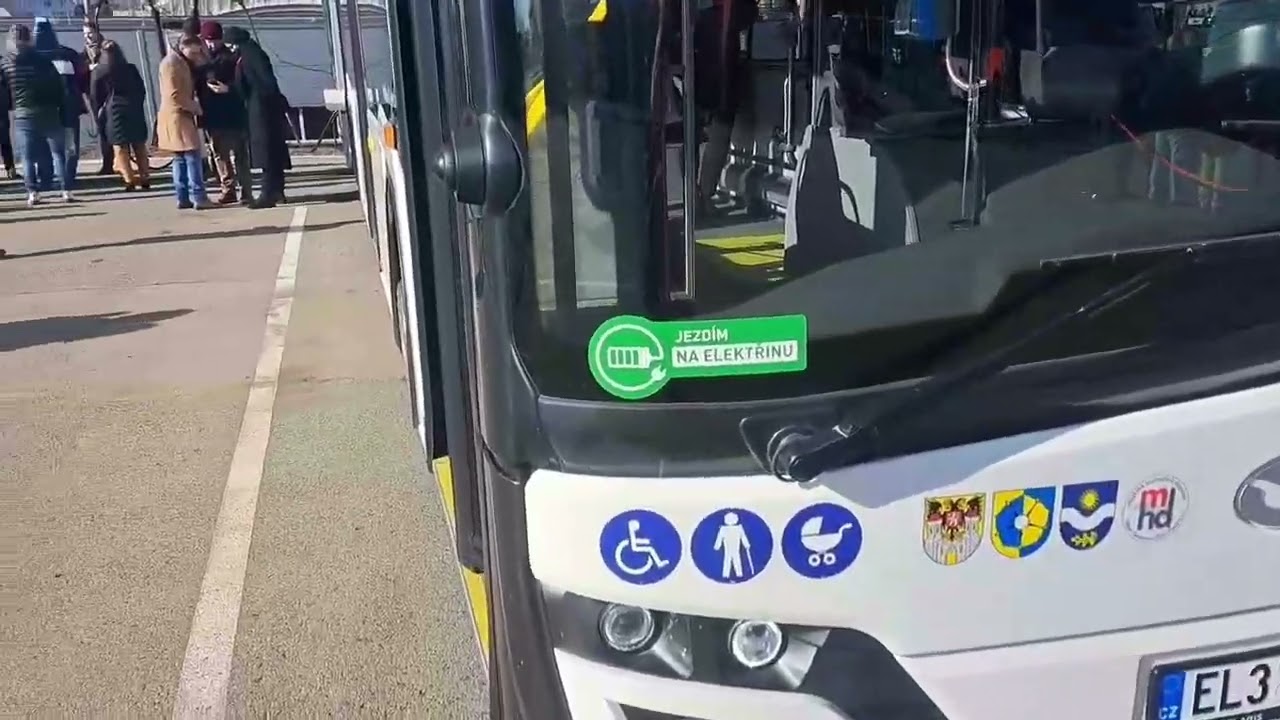 Táborský dopravní podnik jako první v Čechách na linky nasadil elektrobusy