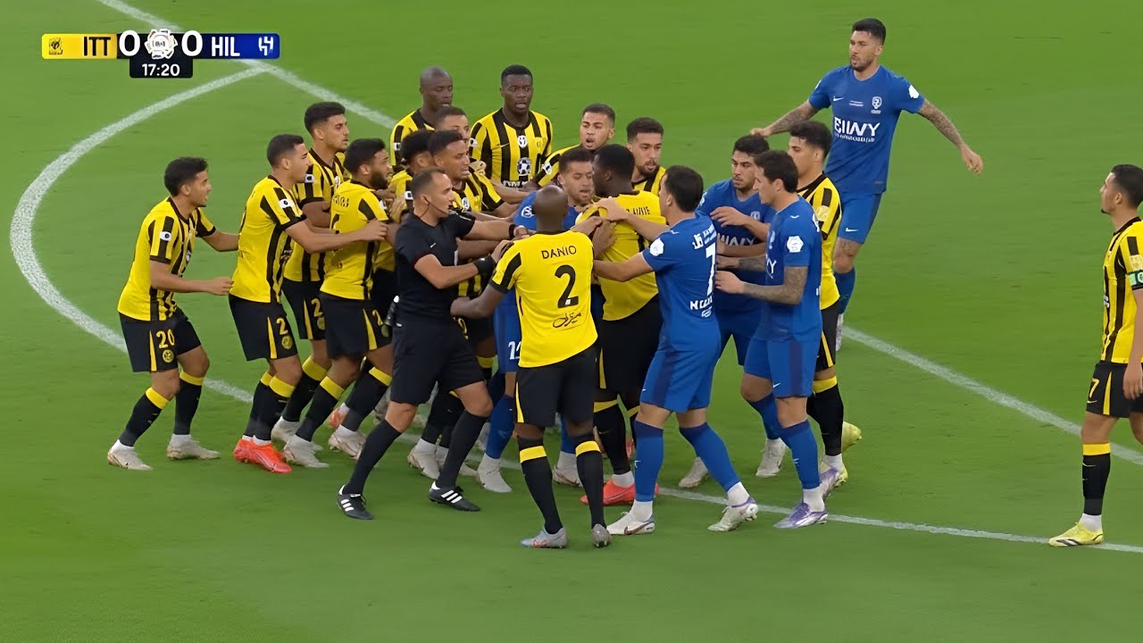 الليله التي لن ينساها فهد العتيبي بسبب مافعله الهلال بــ الاتحاد امام 60 الف إتحادي !🔥