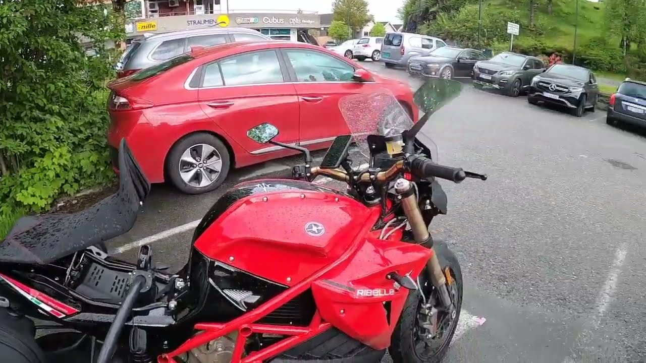 Energica Eva Ribelle. Will it go 200 km? Testing Range and CCS Charging.