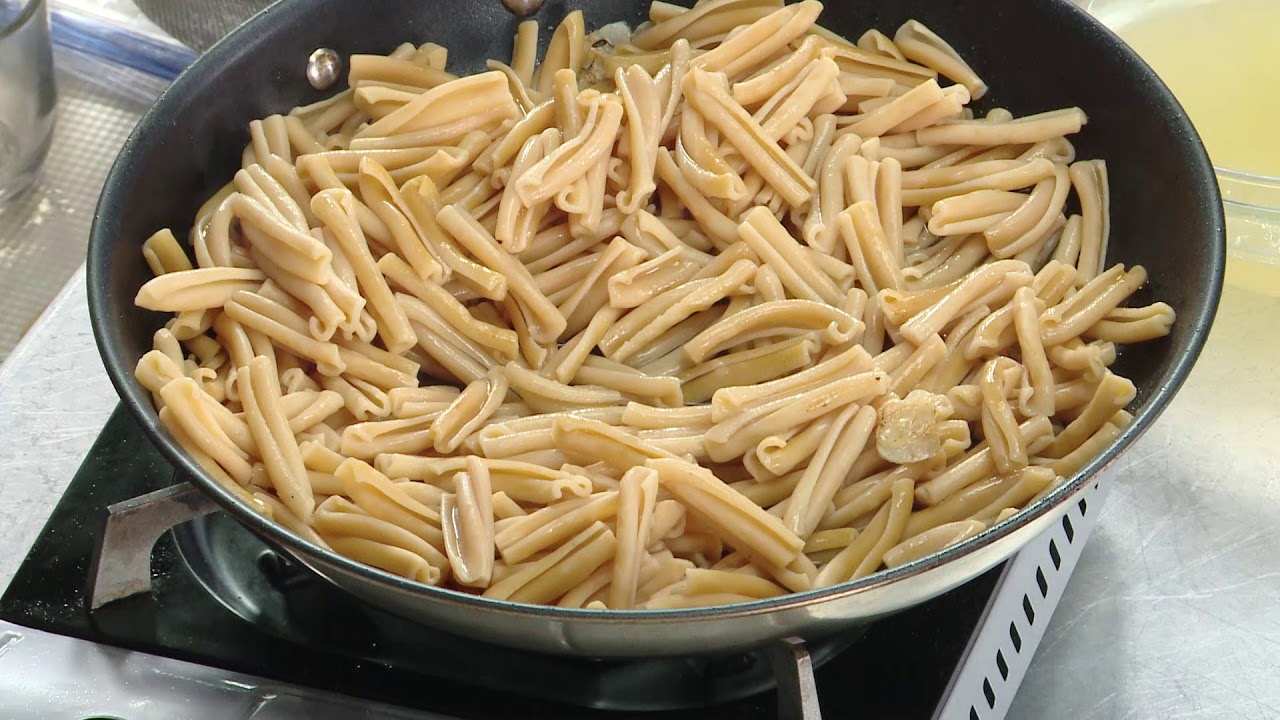 Chickpea Pasta With Tomato Confit | Cooking Light