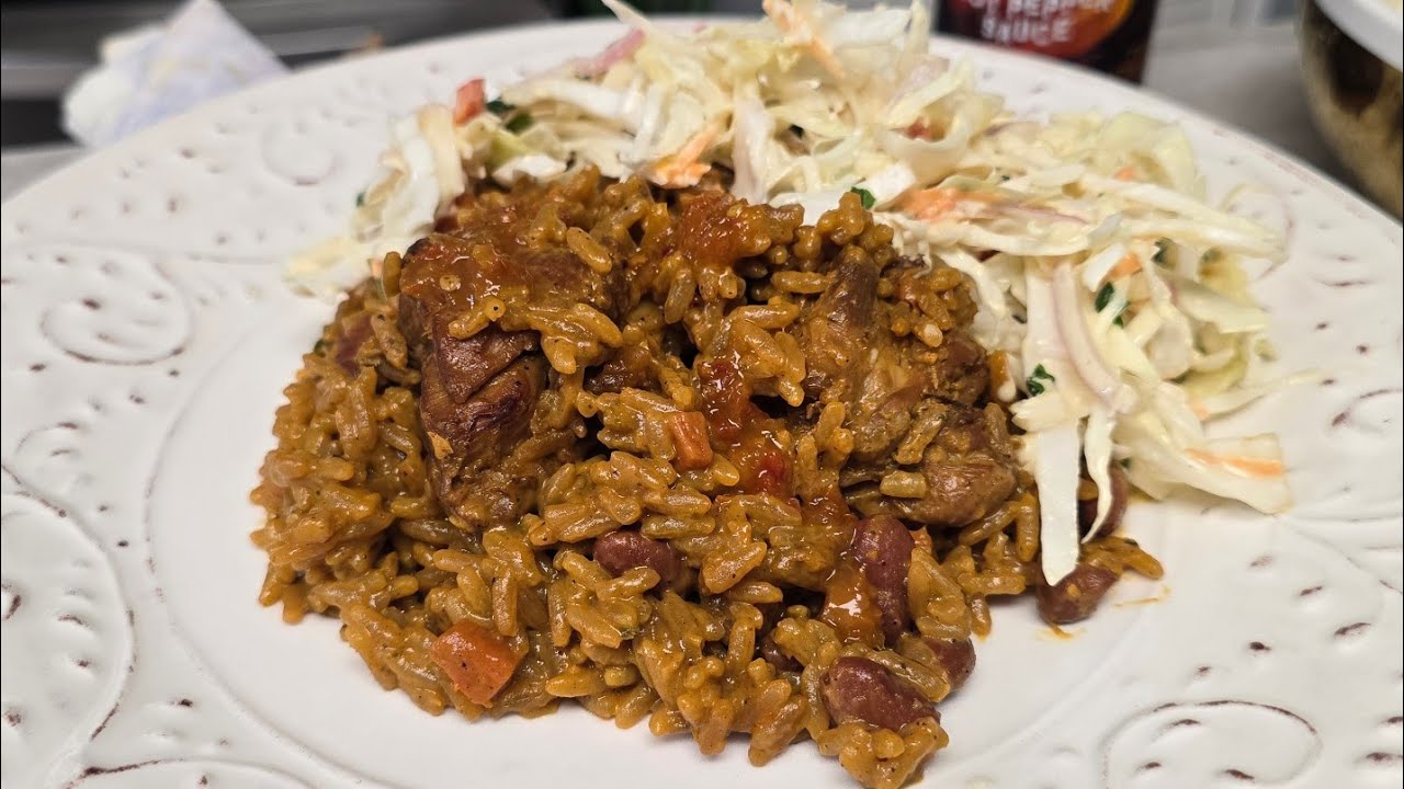 Рецепт куриного пелоу с капустным салатом