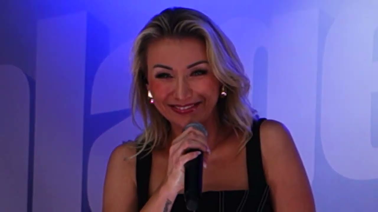 Anna-Carina-Woitschack beim Schlagerolymp am 31.5.25  -  Zentraler Festplatz Berlin