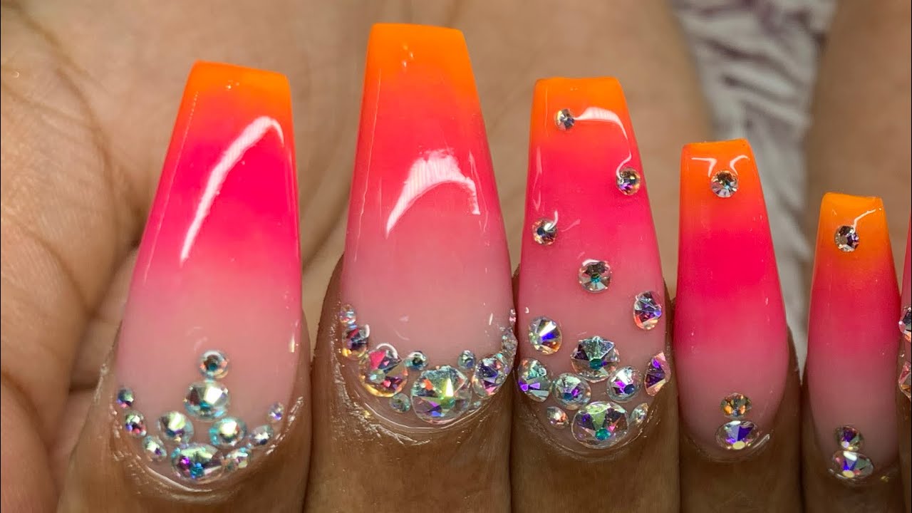 Watch Me Work: Double Ombré ft. Valentino Beauty Pure Acrylic