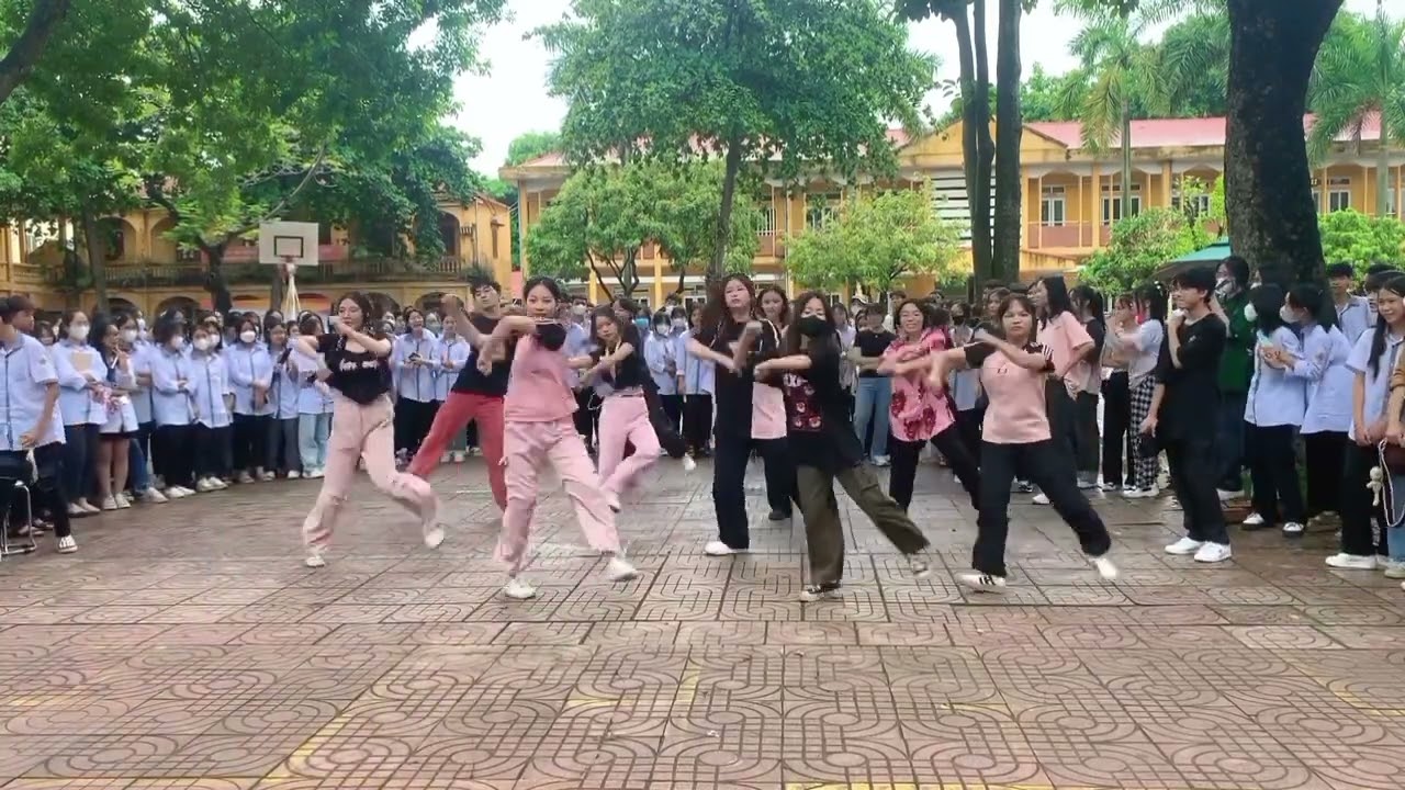 RANDOM DANCE THPT BÌNH XUYÊN #dance #hocsinh #official #random #randomdancekpop #kpop