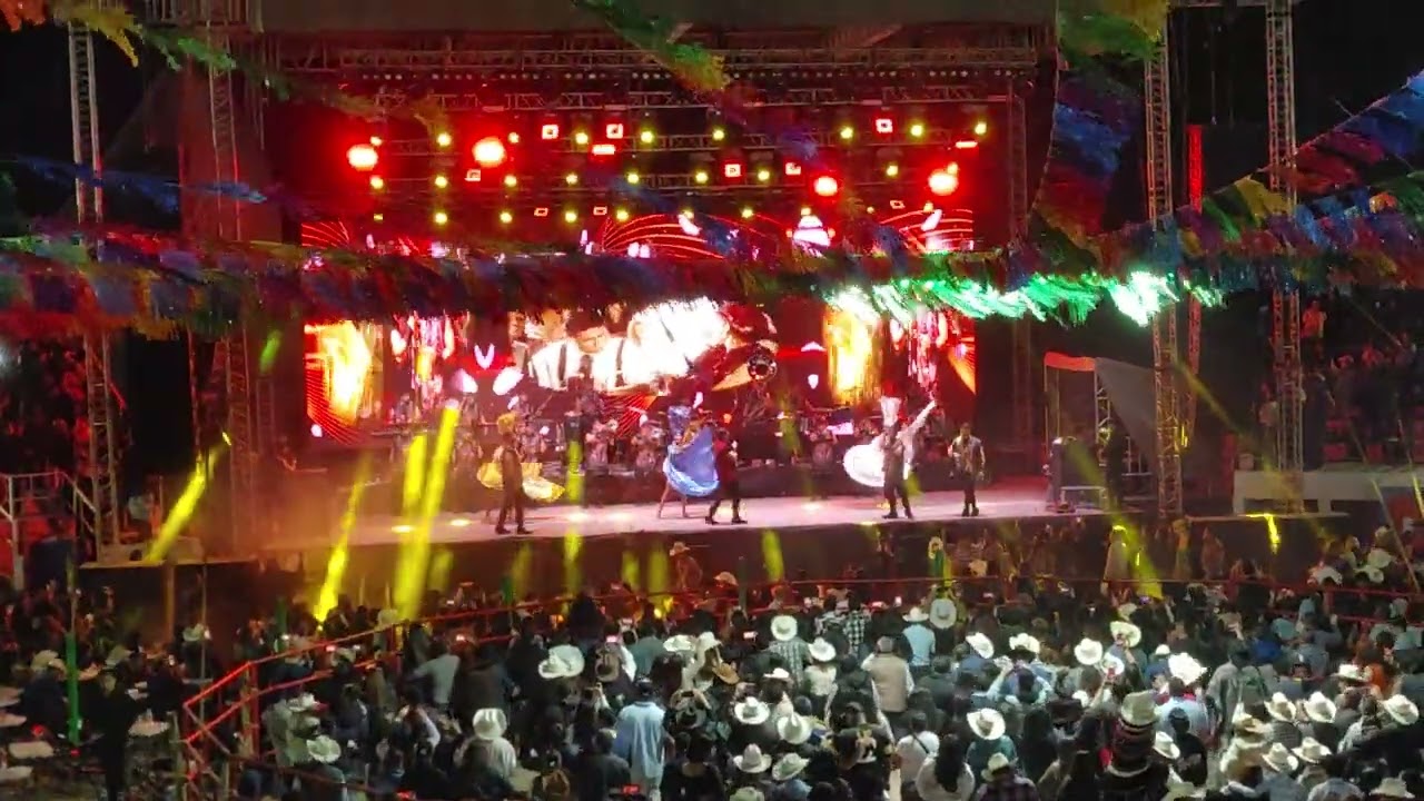 Banda Cuisillos en carnaval emiliano Zapata Morelos 2026 - Descontrolado 