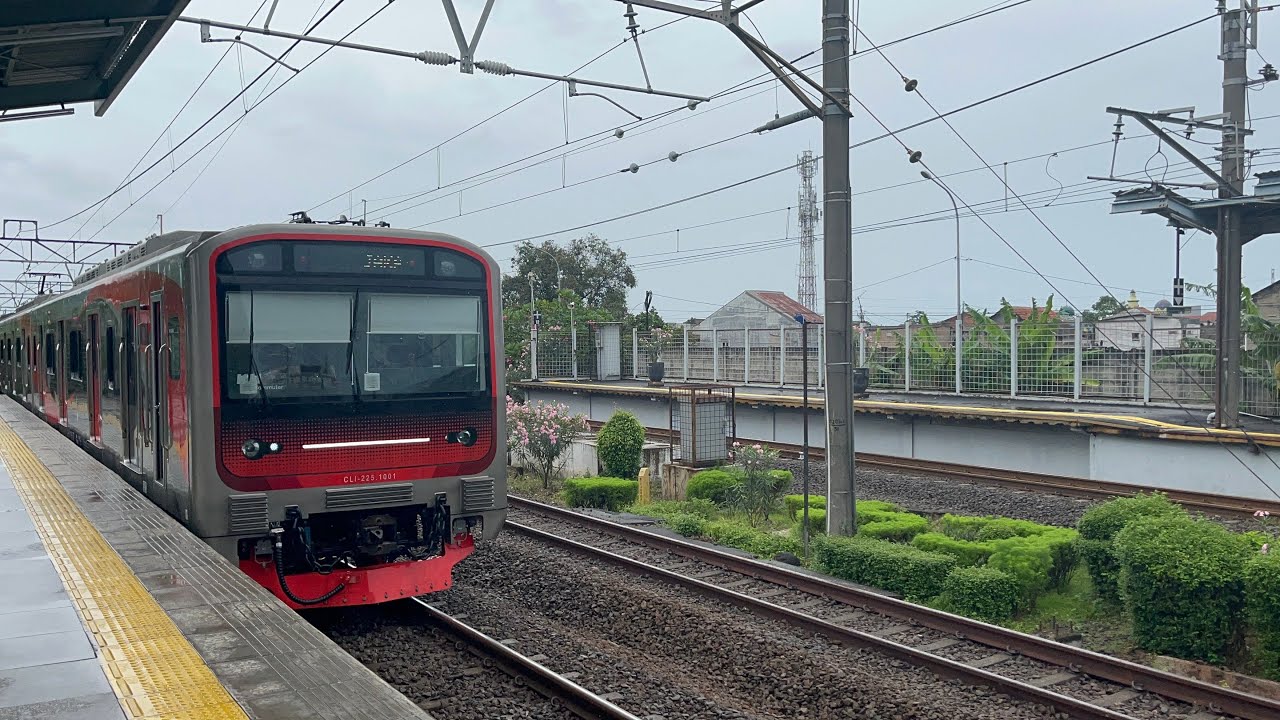 HUNTING KRL CRRC JR 205 dan KRL INKA BARU STASIUN DEPOK BARU 